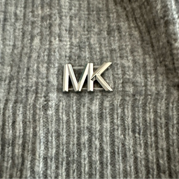 Gray Michael Kors cropped sweater with logo embellishment Size L - Picture 3 of 5